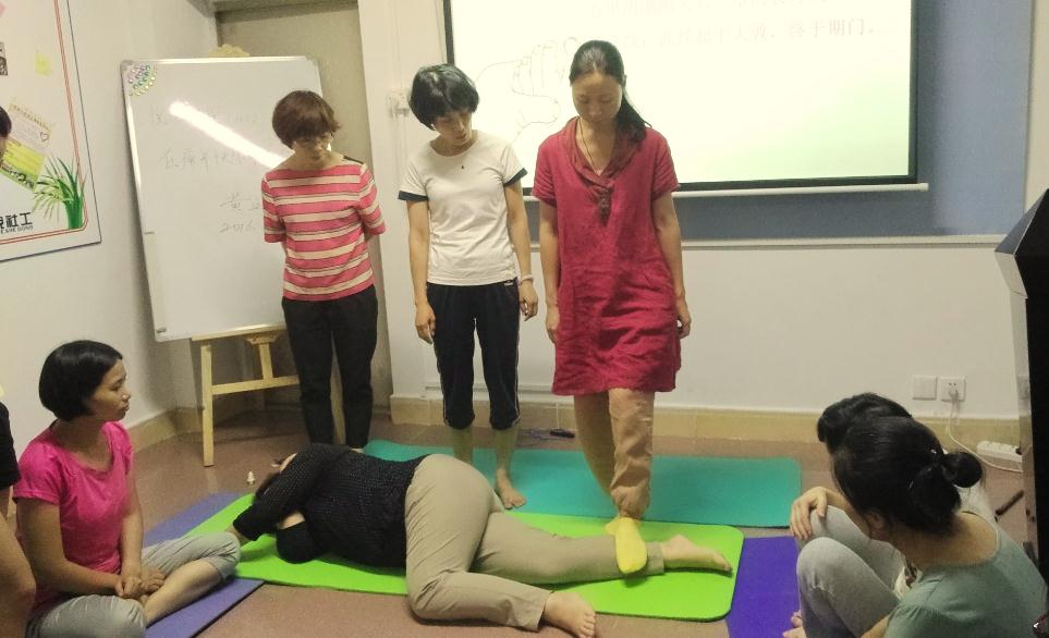 在痛并快乐中疗愈.jpg
